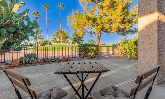Cottonwood House | Golf Course Retreat!