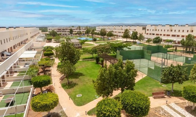 San Jorge Apartment | Golf San Jordi (Vinaros) Apartment 81m2 2 bedrooms, 2 bathrooms and living room 2 gardens.