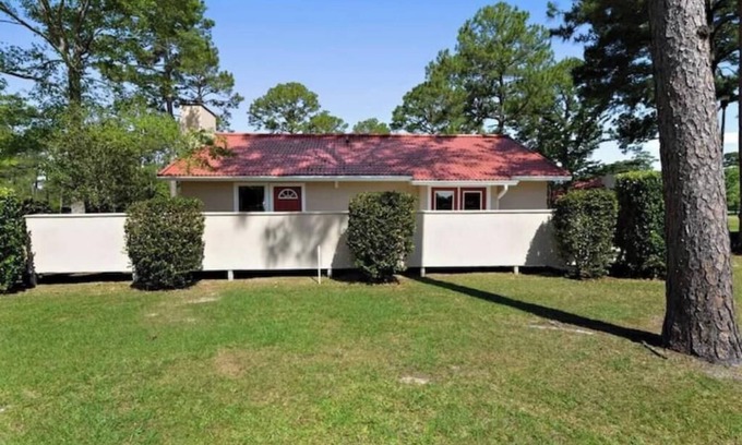 Gautier Apartment | Golfers Dream 2 bedroom condo