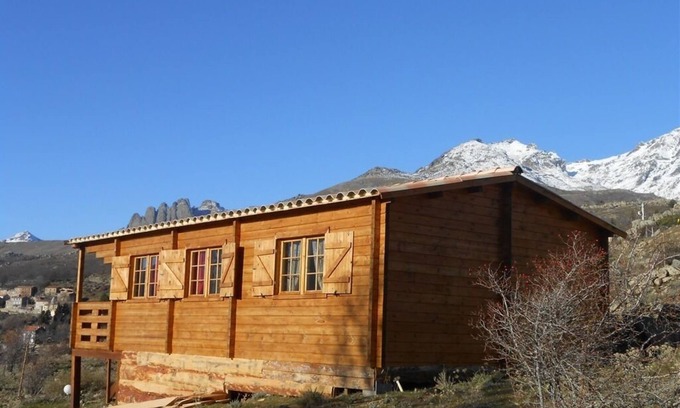 Lozzi Ski Chalet | GOLO - 2 bedroom chalet with private bathroom