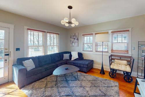 Shelby Hills House | Good Vibes Only