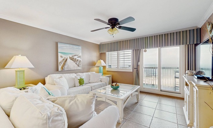 Sunnyside Condo | Gorgeous beachfront condo, shared pool and beach access