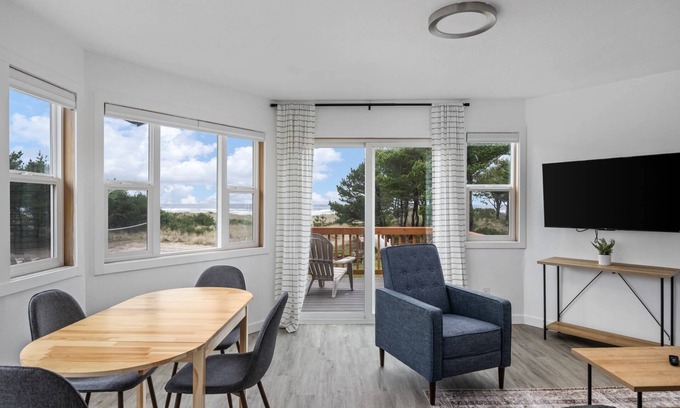 Rockaway Beach Condo | Gorgeous Coastline Setting, Pet Friendly, Seconds to Beach, Community Fire-Pit & Volleyball - Unit 2