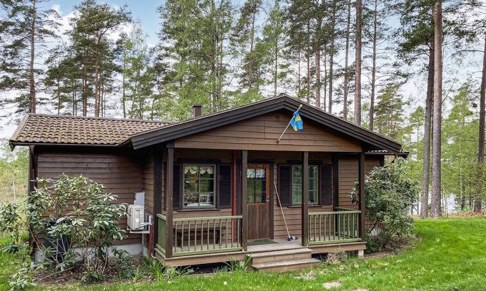 Bjorketorp House | Gorgeous cottage, with barbecue and short walk to the lake.