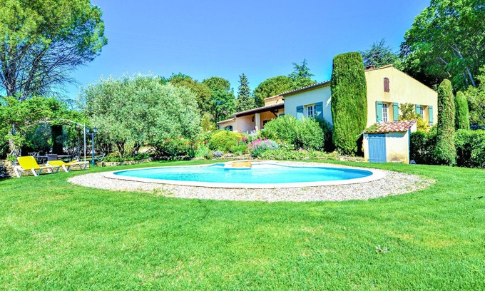 Labaume House | Gorgeous home in Montaren et St Mediers