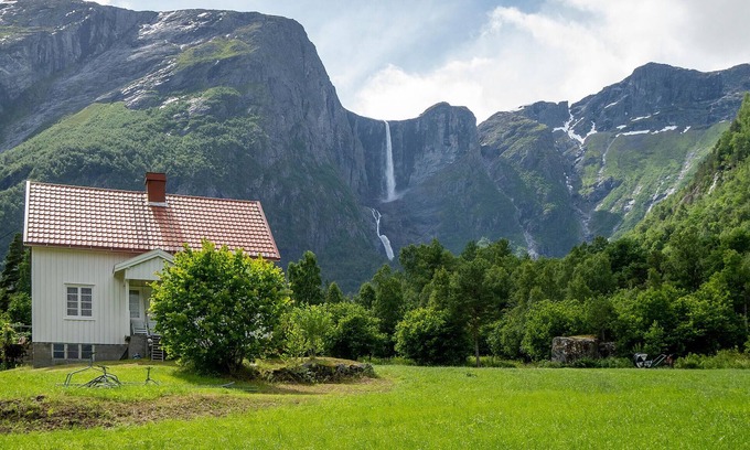 Nesset House | Gorgeous home in Eikesdal