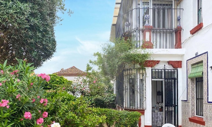 Ciudad Jardin House | Gorgeous home in Malaga