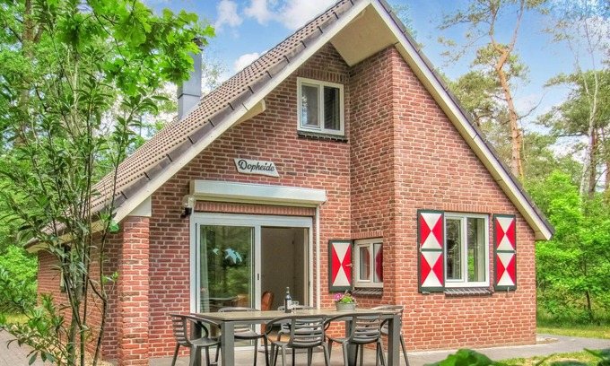 Ommen House | Gorgeous home in Ommen with sauna