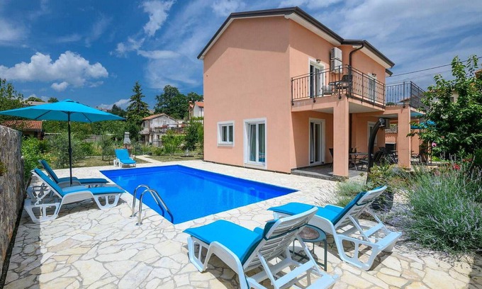 Trinajstici House | Gorgeous home in Opatija