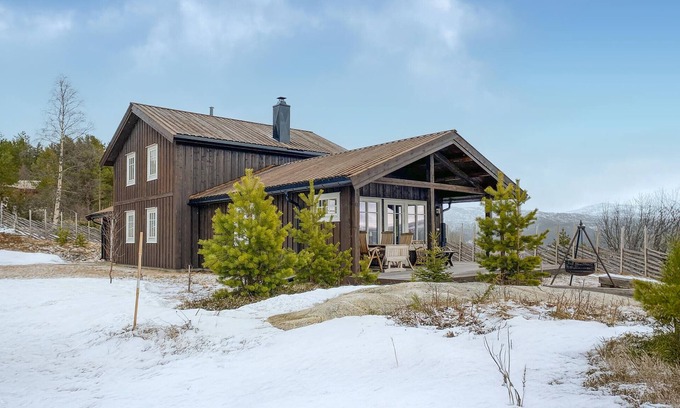 Fagerhaug House | Gorgeous home in Oppdal with WiFi