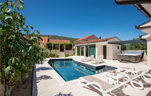 Slivno House | Gorgeous Home In Slivno With Sauna