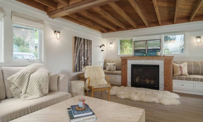 Neahkahnie Beach House | Gorgeous No Expense Sparred Ocean Views Hot Tub