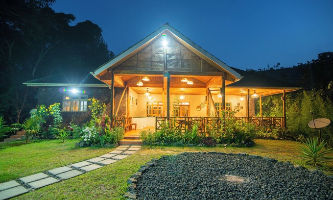Western Region Cabin | Gorilla Leisure Lodge
