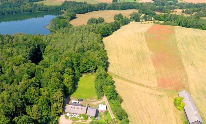 Bytow House | Gospodarstwo Agroturystyczne LOBELIA