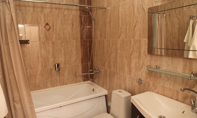 Oktyabrskiy Hotel | Gostinitsa Absolut-Hotel