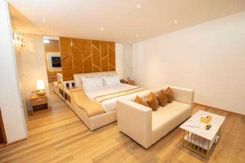 Bahan Hotel | Grace Pho Sein Hotel