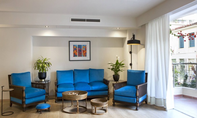 Thissio Apartment | Gracious Accessible 4Bd/5Ba Apartment in Ideal Location
