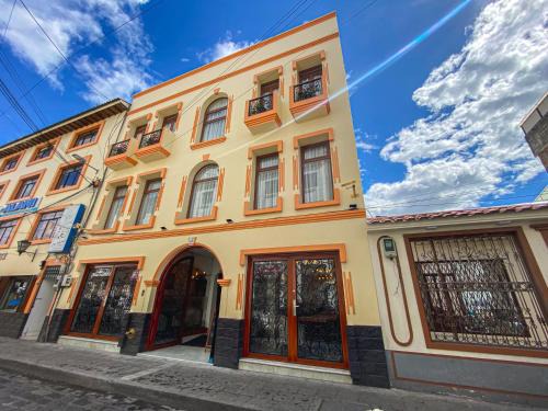 Latacunga Hotel | Gran Hotel REX