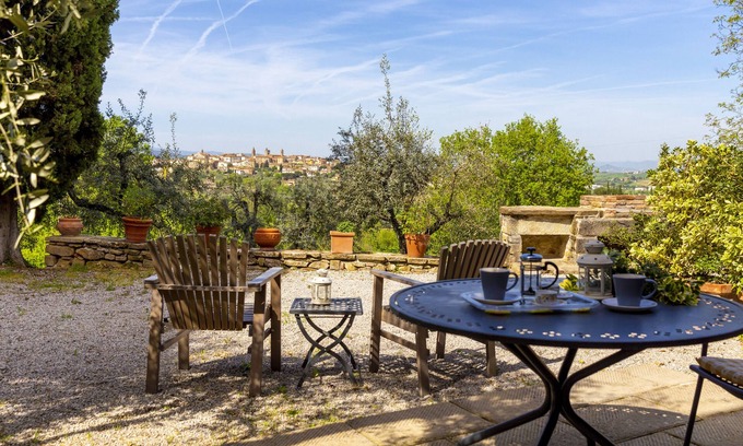 Monte San Savino Apartment | GRANAIO-Poggio delle Robinie-Ceppeto 136 -M.S.Savino