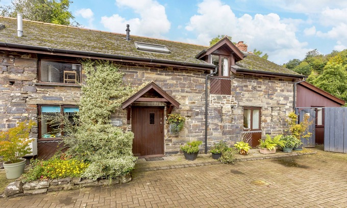 Swimbridge House | Granary Cottage - Two Bedroom House, Sleeps 3