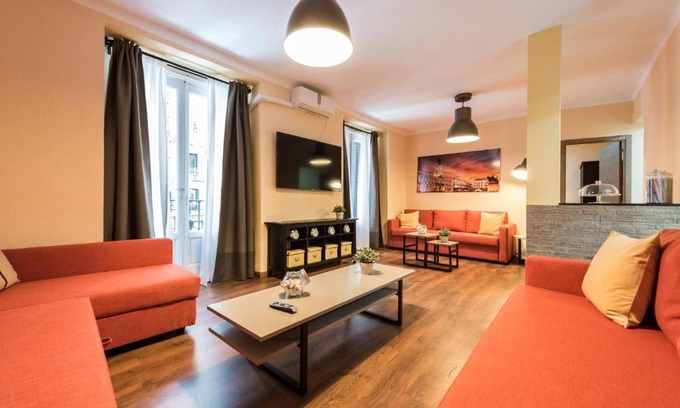 Barrio de La Latina Apartment | Grand Apartment La Latina