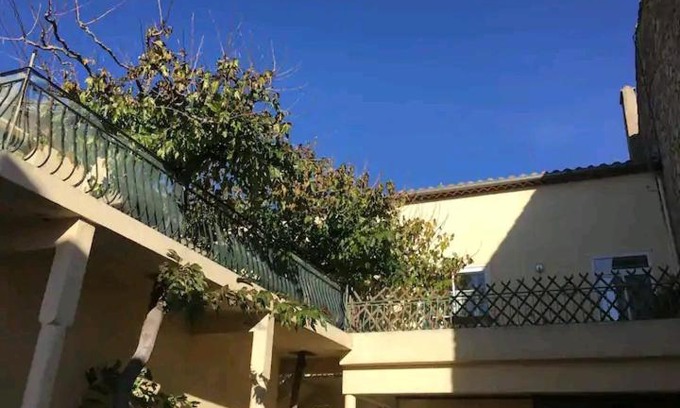 Tuchan Apartment | Grand Appartement 6 pers,lumineux,avec terrasse Sud de France