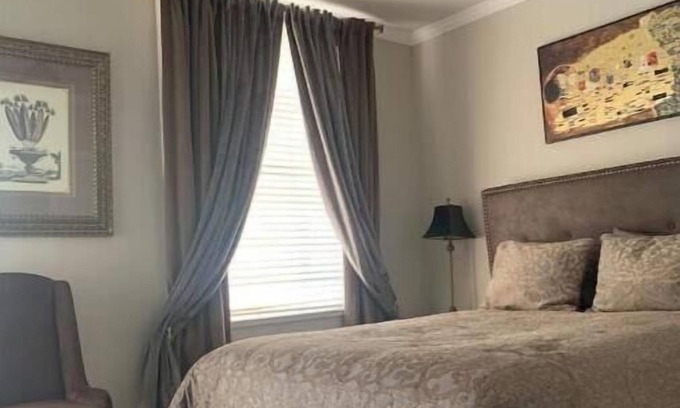 Evansville Apartment | Grand Apt. Downtown Mansion