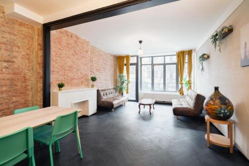 Seefhoek Apartment | Grand Central Station Apartments