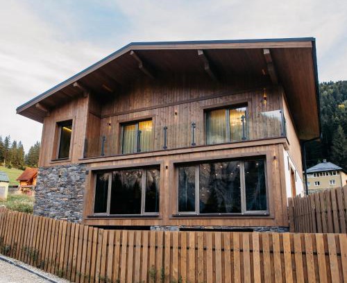 Lacu Rosu Ski Chalet | Grand Chalet Lacu Rosu