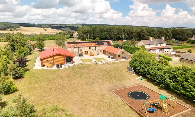 Crook House | Grand Country Estate 3 Hot Tubs Sleeps 16 near Durham City & Bishop Auckland