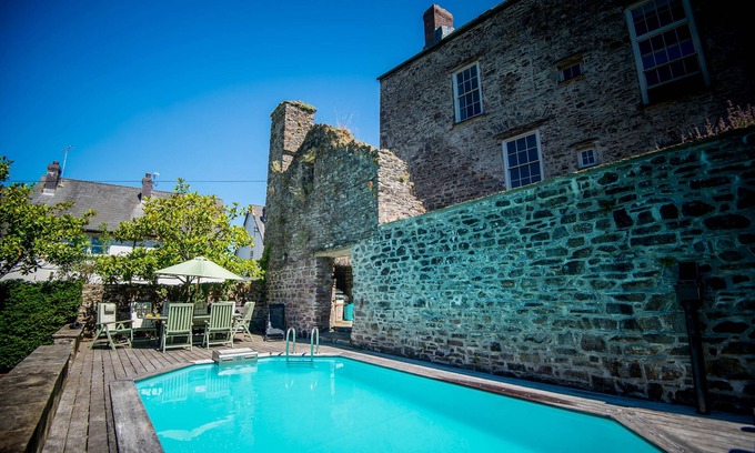 Laugharne Cottage | Grand Georgian House with Outdoor Heated Pool Centrally Located in Laugharne