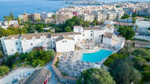 Grottasanta Hotel | Grand Hotel Villa Politi