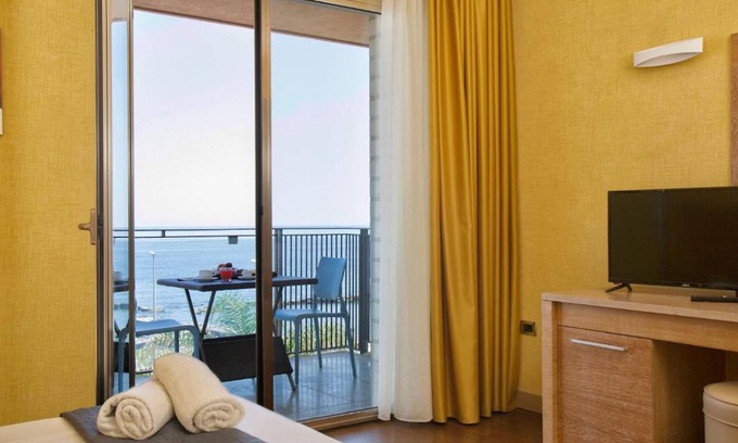 Riposto Hotel | Grand Hotel Yachting Palace