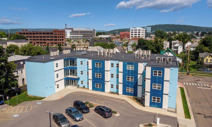 Johnson City House | Grand Monarch! Luxury Boutique Living! Best for Extended Stays!