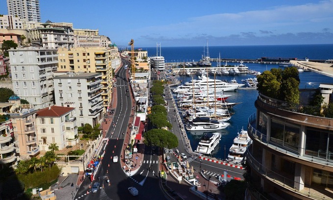 Monaco Apartment | GRAND PRIX DEPARTURE AT YOUR FOOT