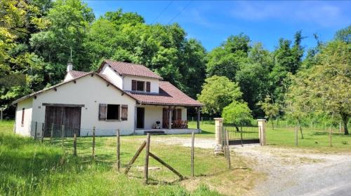 Bourgnac House | Grande maison à la campagne