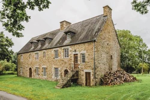 Vaudry House | Grande maison aux portes de Vire