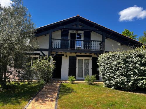 Onesse-et-Laharie Villa | Grande Maison Landaise avec Piscine