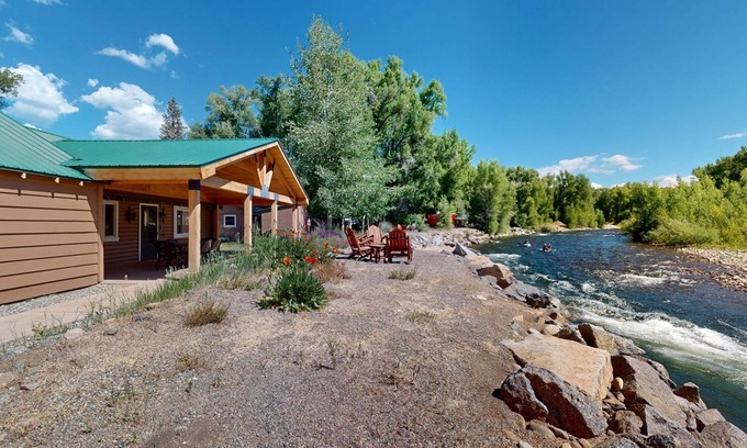 Gunnison Cabin | Grandpa`s Cabin on the River