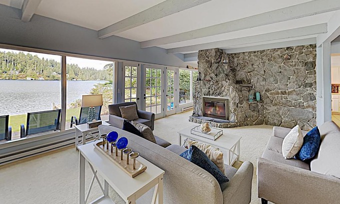 Dunes City House | Grandpa's Lake House