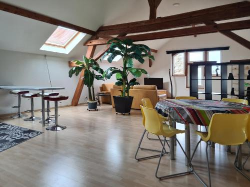 Saint-Nabor House | Grange Des Arts