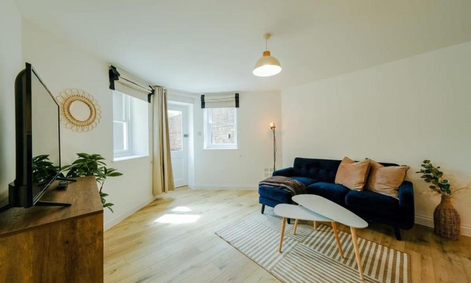 Clifton Apartment | Grange Road Two Bedroom Flat