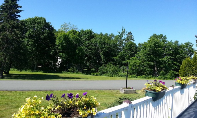 St George Hotel | Granite Town Hotel