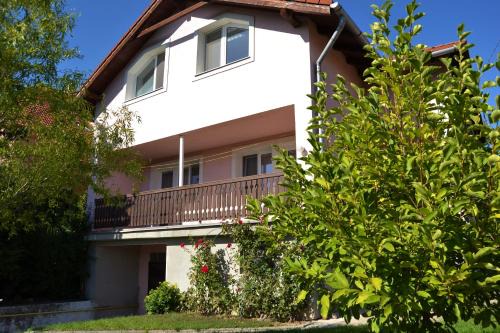 Svaty Jur House | Granny's