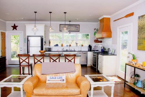 Hulbert House | Gray House