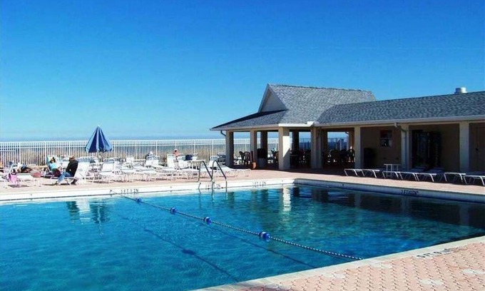 Nettles Island House | Great 1 bedroom 2 bath beach bungalow