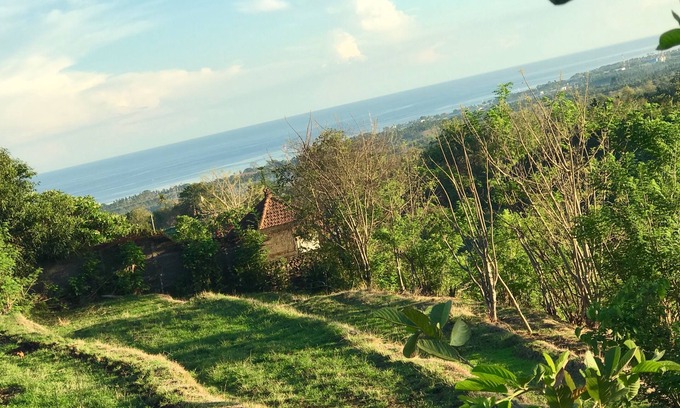 Kalibukbuk House | Great 2 bedroomed villa with sea views