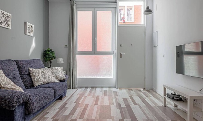 Alameda de Osuna Apartment | Great apartment in Tetuan by Sharing Co