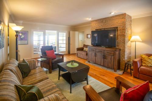 Heritage District House | Great Bay Area Home, 12 Mi to Downtown San Jose!
