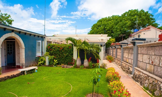Varadero House | Great Colonial House